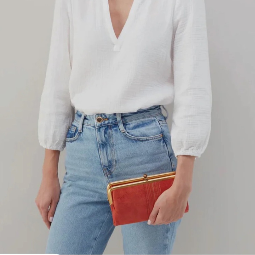 Hobo Lauren Clutch - Picture 5 of 7